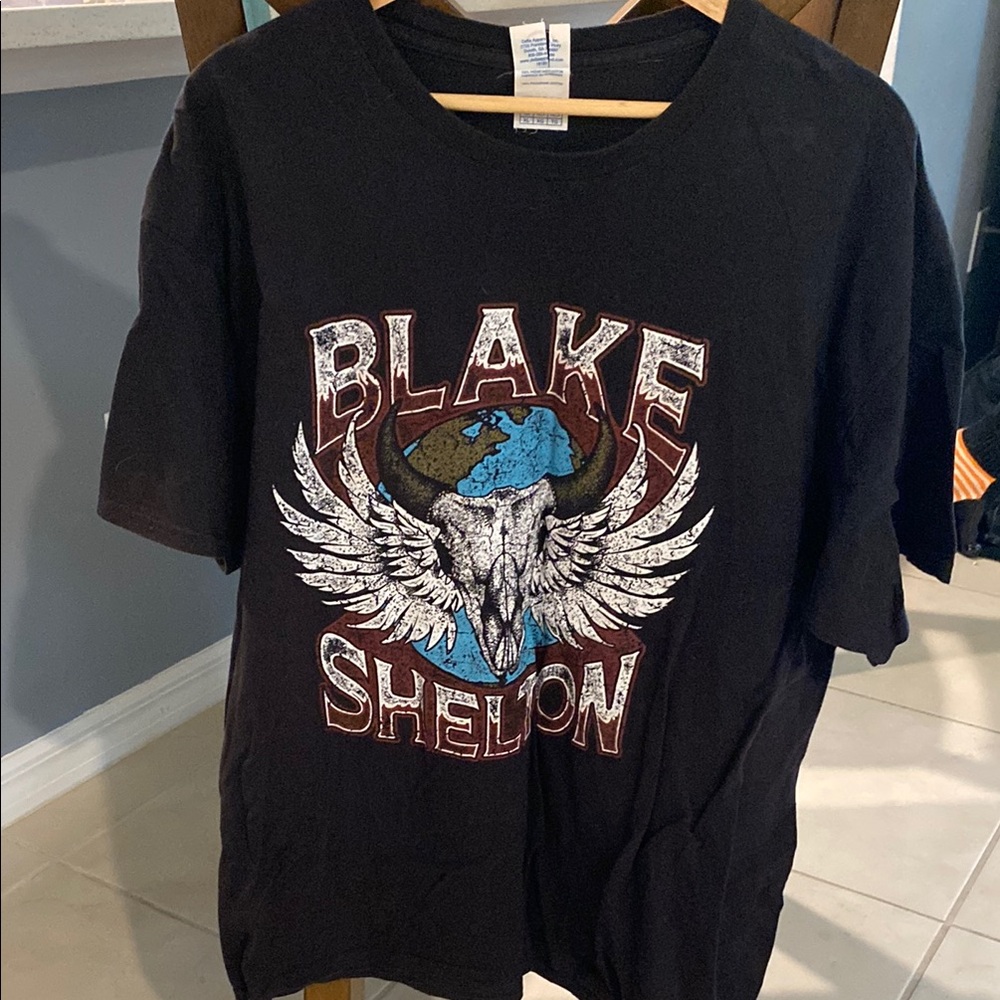 Blake Shelton - Drive In Live with Trace Adkins and Gwen Stephani - Black Shirt